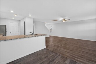 4007 Meredith Woods Ln in Winston-Salem, NC - Building Photo - Building Photo