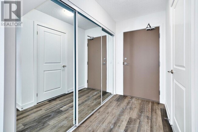 1010 Sandy Beach Rd in Pickering, ON - Building Photo - Building Photo