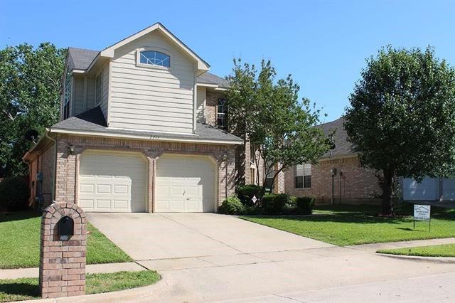 property at 2213 Ellis Dr