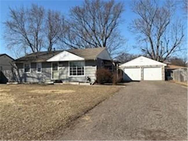 property at 5625 Nevada Ave N