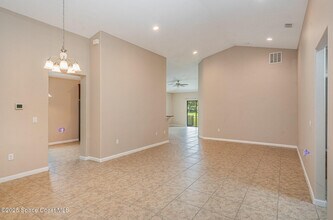1050 Cayman Dr in Melbourne, FL - Building Photo - Building Photo