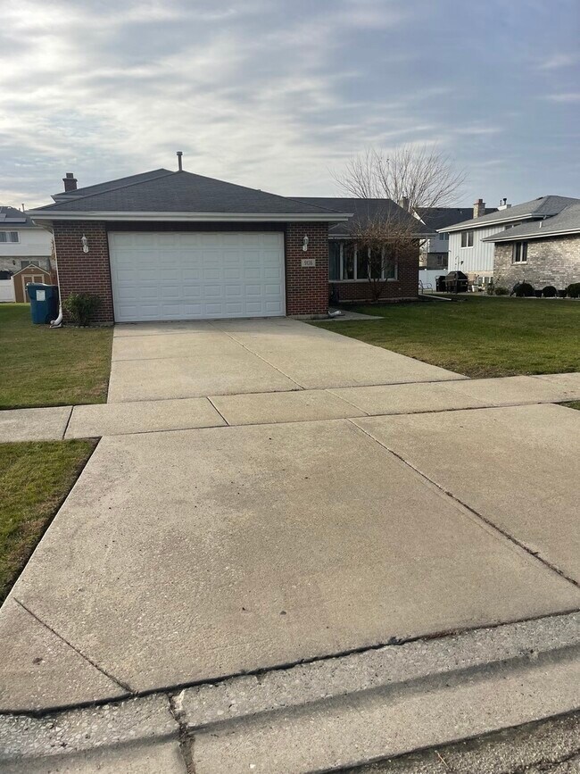 property at 9136 S Oketo Ave