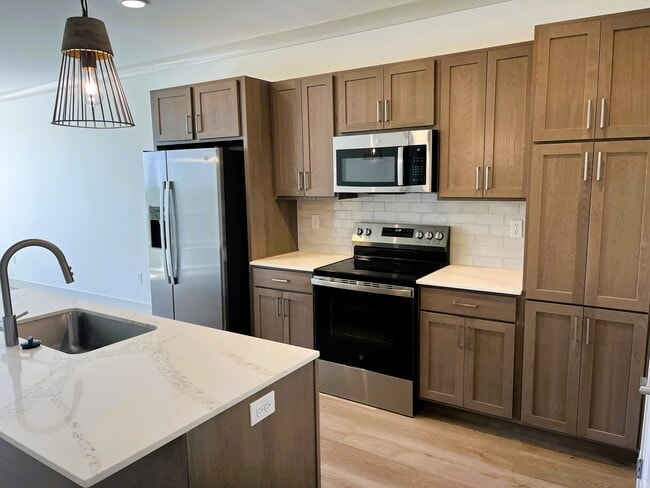 Lofts at Headwaters Park