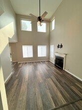 2136 Orchard Ln in Carpentersville, IL - Building Photo - Building Photo