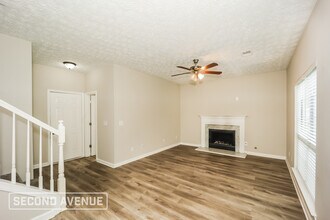 4223 Reeshemah St in College Park, GA - Foto de edificio - Building Photo