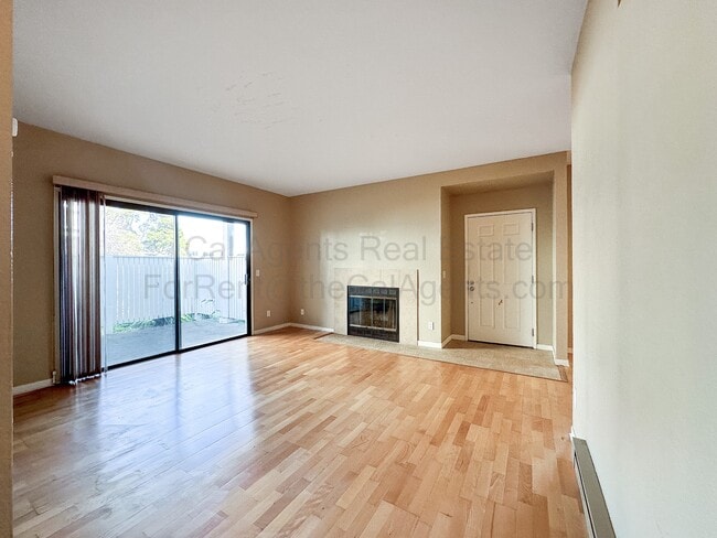 property at 13 Schooner Ct