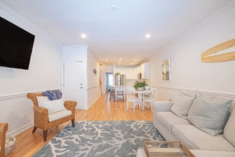 81 Sandbar Ln in Folly Beach, SC - Building Photo - Building Photo