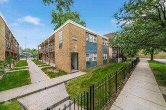 6618 S Wabash Ave Chicago, IL 60637 in Chicago, IL - Building Photo - Building Photo