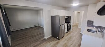9923-181 81 Ave NW in Edmonton, AB - Building Photo