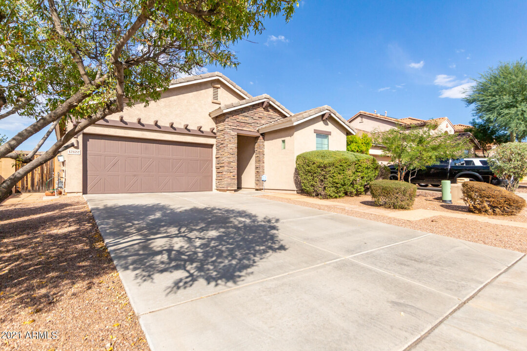 12122 W Dove Wing Way in Peoria, AZ - Building Photo