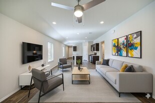 16937 Rich Pines Dr in Conroe, TX - Building Photo