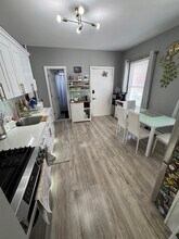 117 N 6th St, Unit 1 in Paterson, NJ - Foto de edificio - Building Photo