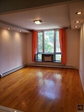 BRITTON AVENUE in Queens, NY - Foto de edificio - Building Photo