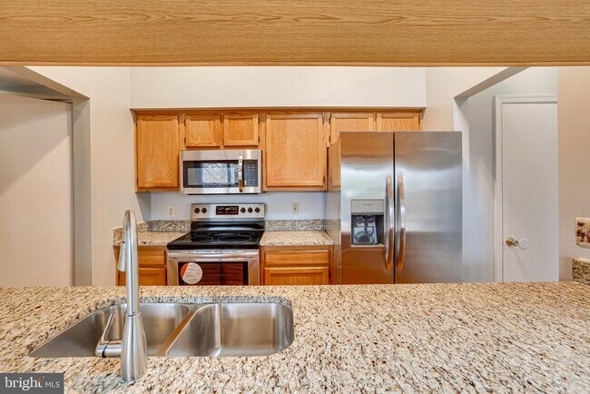 2808 Clear Shot Dr in Silver Spring, MD - Building Photo - Building Photo