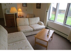 62 20 Mile Stream Rd, Unit B in Cavendish, VT - Building Photo - Building Photo