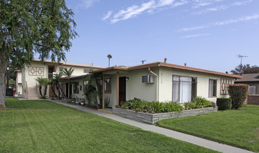 2119 W Ball Rd in Anaheim, CA - Building Photo - Building Photo