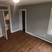 73 Pearl St in Manchester, CT - Building Photo - Building Photo