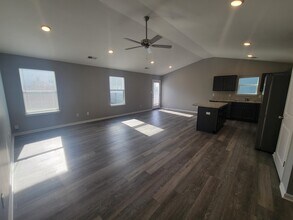 132 Landry Ln in Georgetown, KY - Building Photo - Building Photo