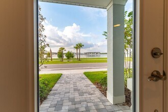 7492 Cabin Ln in Sarasota, FL - Building Photo - Building Photo