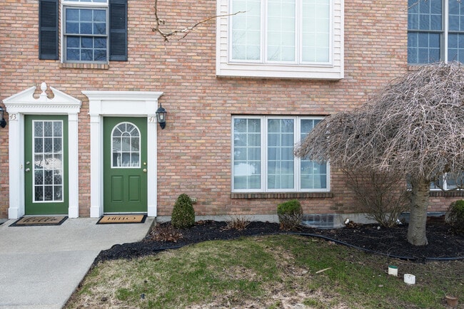 property at 41 Tralee Ter