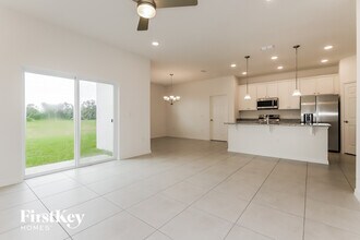 202 Windsor Reserve Dr in Eagle Lake, FL - Building Photo - Building Photo