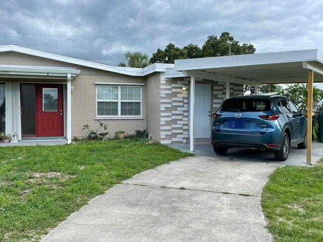 27275 Whitman Ave in Punta Gorda, FL - Building Photo - Building Photo
