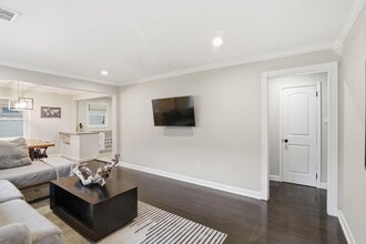 1373 Benteen Way SE in Atlanta, GA - Foto de edificio - Building Photo