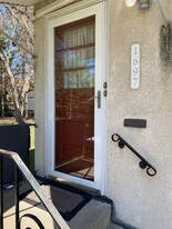 1697 Saint Clair Ave, Unit 2