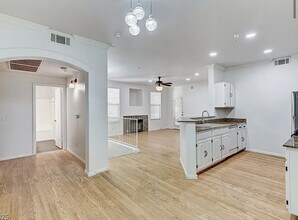 5855 Valley Dr in North Las Vegas, NV - Building Photo - Building Photo