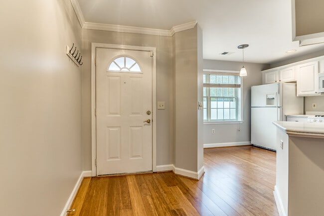 6924 Fairfax Dr in Arlington, VA - Building Photo - Building Photo