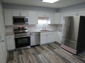 2664 Shelly Dr in Columbus, OH - Foto de edificio - Building Photo
