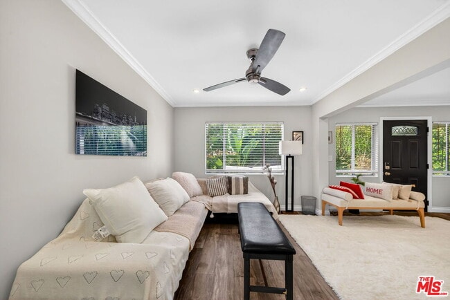 1200 Tamarind Ave in Los Angeles, CA - Foto de edificio - Building Photo