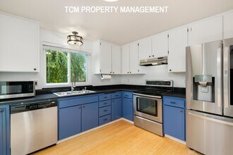 20509 Filbert Dr in Bothell, WA - Building Photo - Building Photo