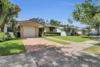 525 Loretto Ave in Coral Gables, FL - Building Photo - Building Photo