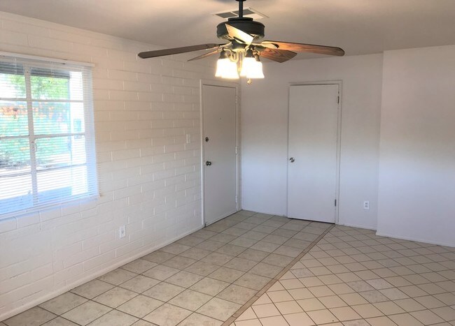 2122 W Amelia Ave-Unit -1 in Phoenix, AZ - Building Photo - Building Photo