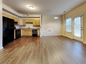 5929 Marsh Cir in Loveland, OH - Building Photo - Building Photo
