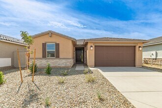 15999 W Honeysuckle Dr in Sun City West, AZ - Foto de edificio - Building Photo