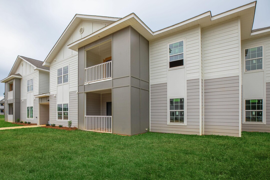 Bedford Park in Shreveport, LA - Building Photo