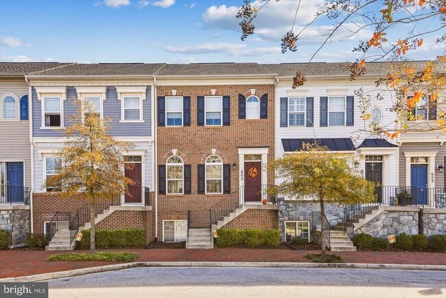 property at 605 S Cherry Grove Ave