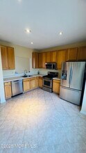 172 Nathan Dr in Morganville, NJ - Building Photo - Building Photo