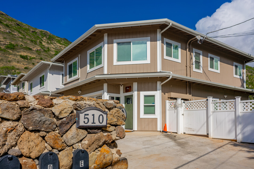 Kuliouou Estates in Honolulu, HI - Building Photo