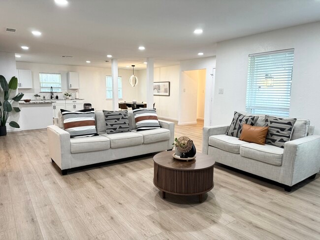property at 17926 Hillcrest Rd