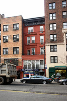 242 W 72nd St in New York, NY - Building Photo