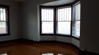 101 Ontario St in Sarnia, ON - Building Photo - Building Photo