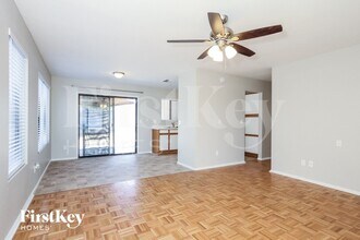 3132 W Robin Ln in Phoenix, AZ - Foto de edificio - Building Photo