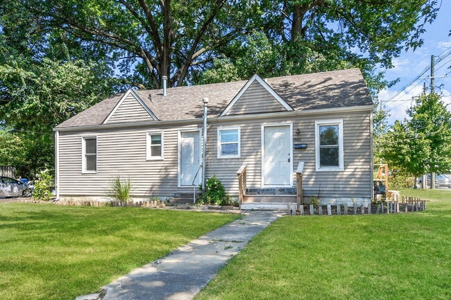 property at 1443 S 32nd St