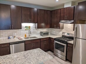 1143 Maple Ave, Unit 2 in Evanston, IL - Foto de edificio - Building Photo