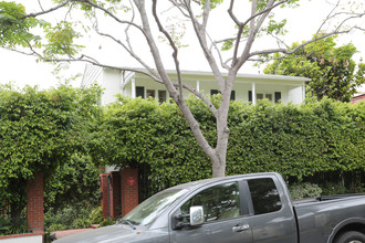 145 S Camden Dr in Beverly Hills, CA - Building Photo - Building Photo