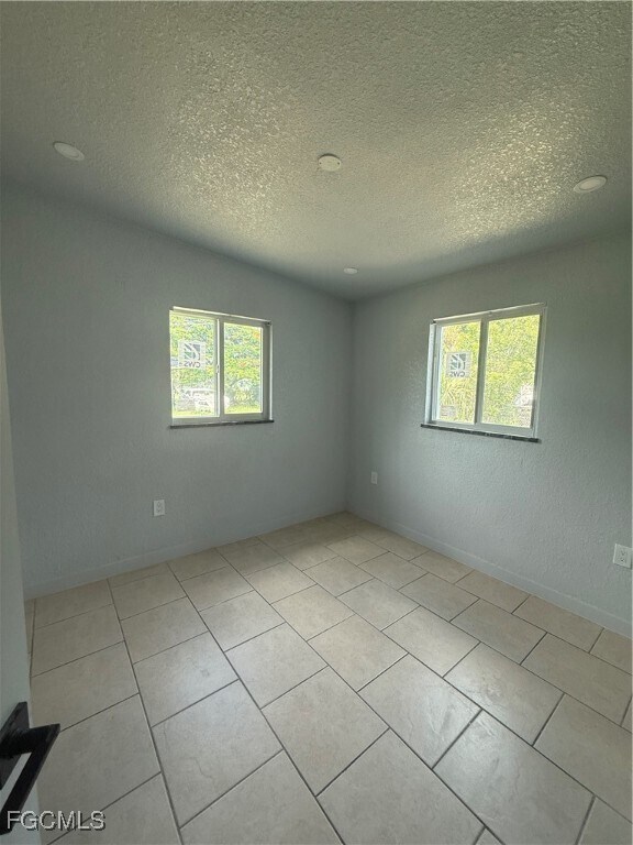 property at 1533 Gardenia Ave