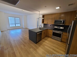 83 Gardner St in Boston, MA - Building Photo - Building Photo
